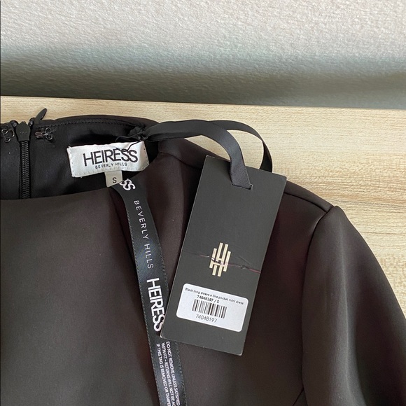 Heiress Beverly Hills Long Sleeve A Line Pocket Mini Dress Size Small NWT - Picture 7 of 15